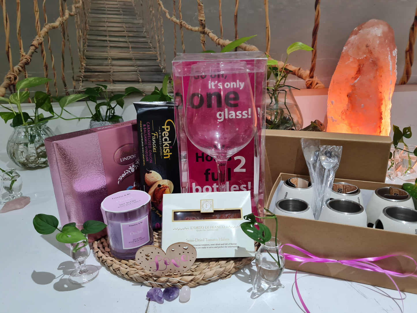 WINE & CHOCS